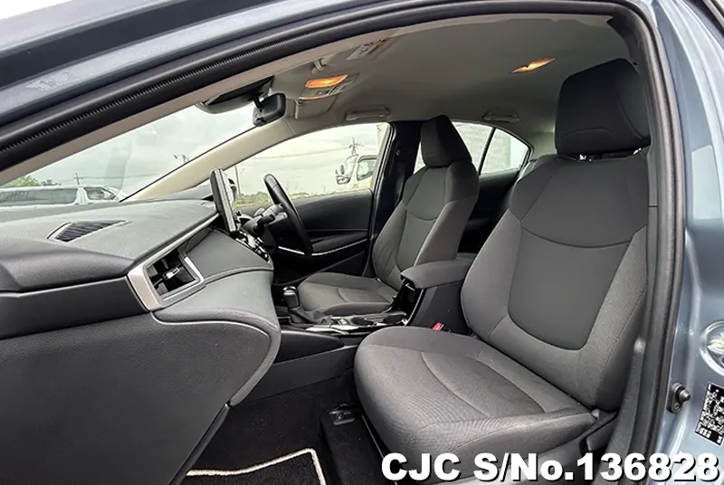 Toyota Corolla in Gray for Sale Image 7