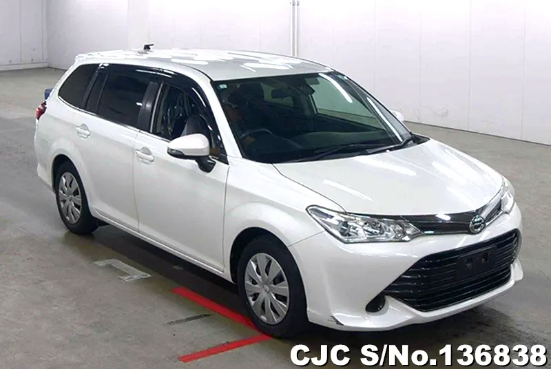 Toyota / Corolla Fielder 2016