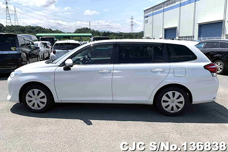 2016 Toyota / Corolla Fielder Stock No. 136838