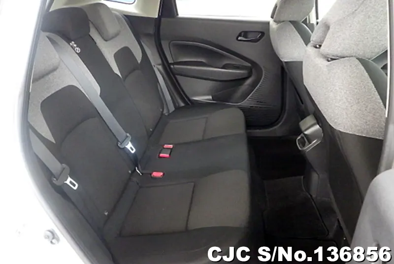 Nissan Note in Pearl for Sale Image 12