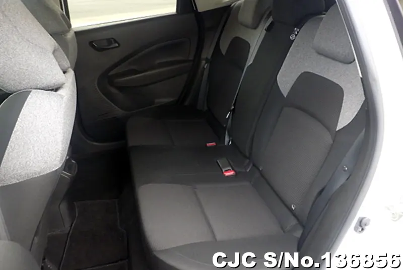 Nissan Note in Pearl for Sale Image 13