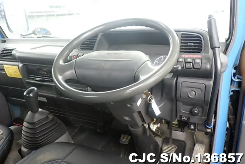 2006 Isuzu / Elf Stock No. 136857