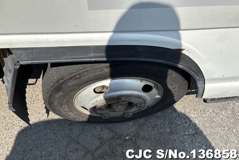 2006 Isuzu / Elf Stock No. 136858