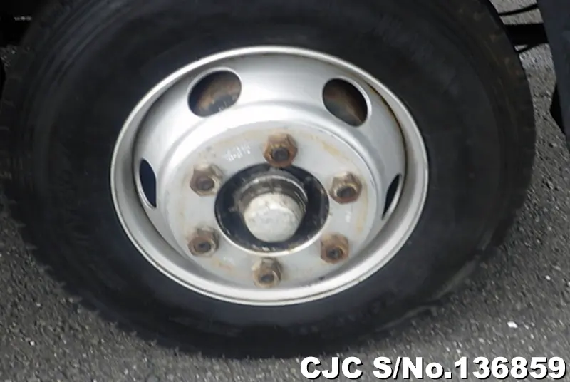 2012 Isuzu / Forward Stock No. 136859