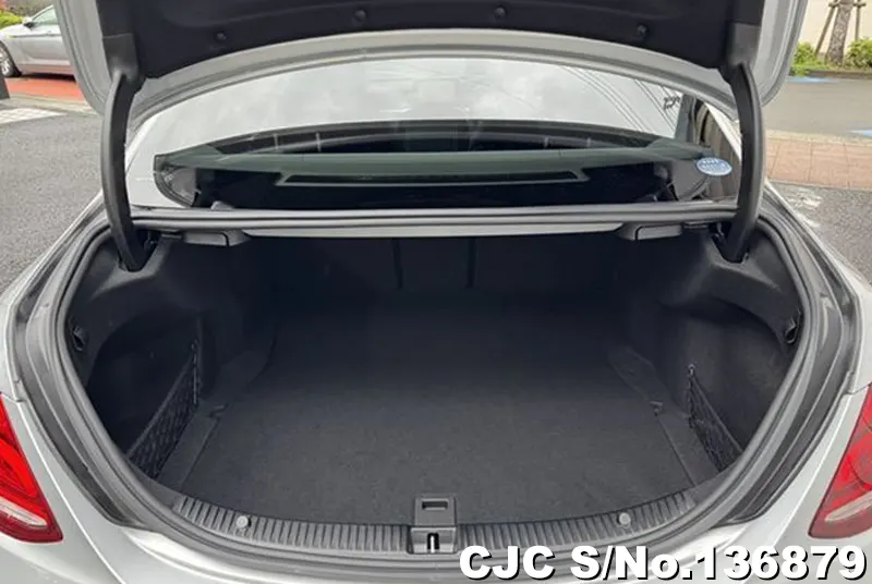 2018 Mercedes Benz / C Class Stock No. 136879
