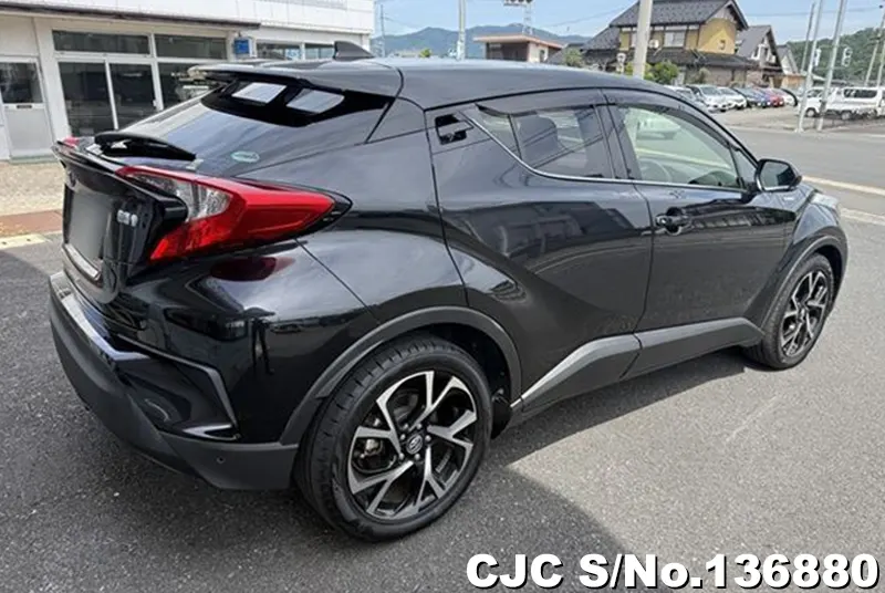 2017 Toyota / C-HR Stock No. 136880