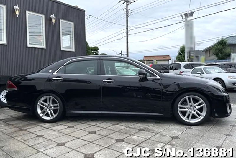 2011 Toyota / Crown Stock No. 136881