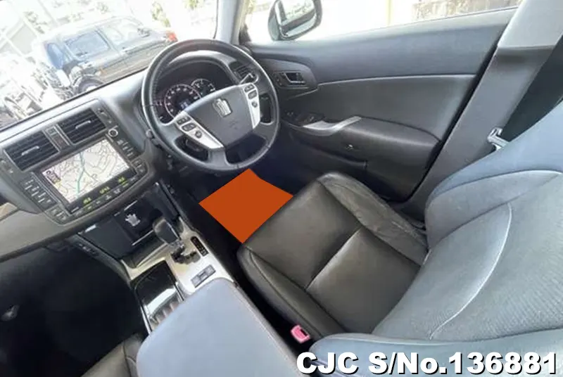 2011 Toyota / Crown Stock No. 136881