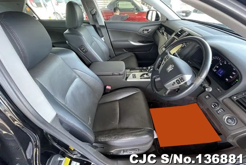 2011 Toyota / Crown Stock No. 136881