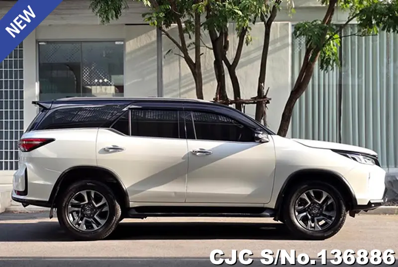2022 Toyota / Fortuner Stock No. 136886