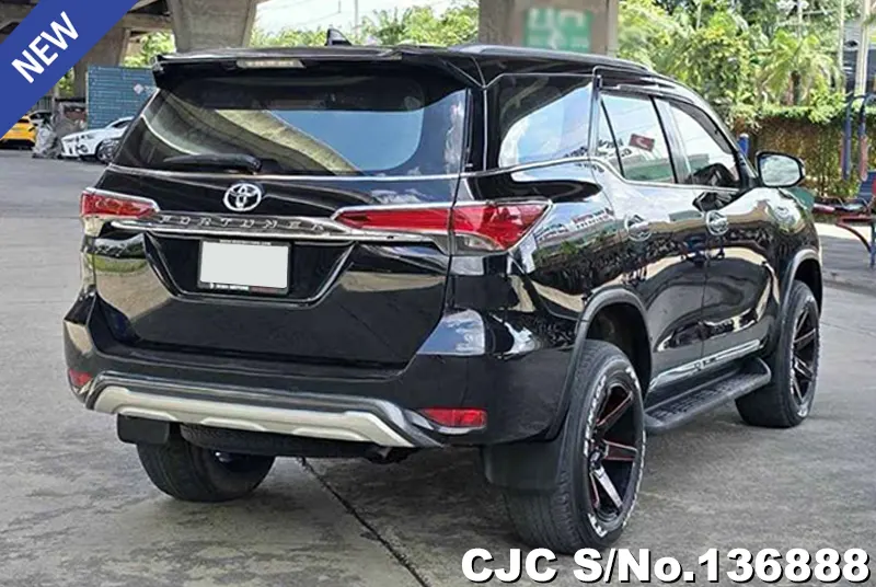 2016 Toyota / Fortuner Stock No. 136888