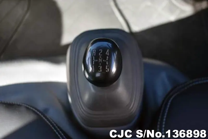 2009 Mazda / Titan Stock No. 136898