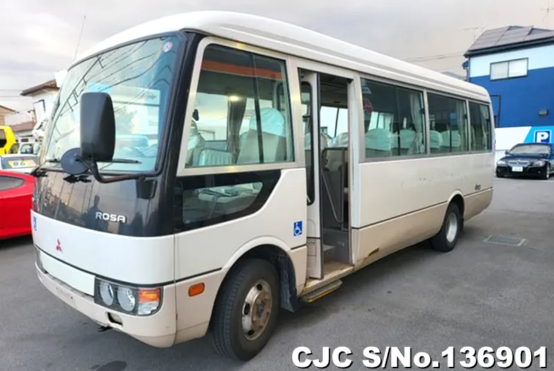 2003 Mitsubishi / Rosa Stock No. 136901