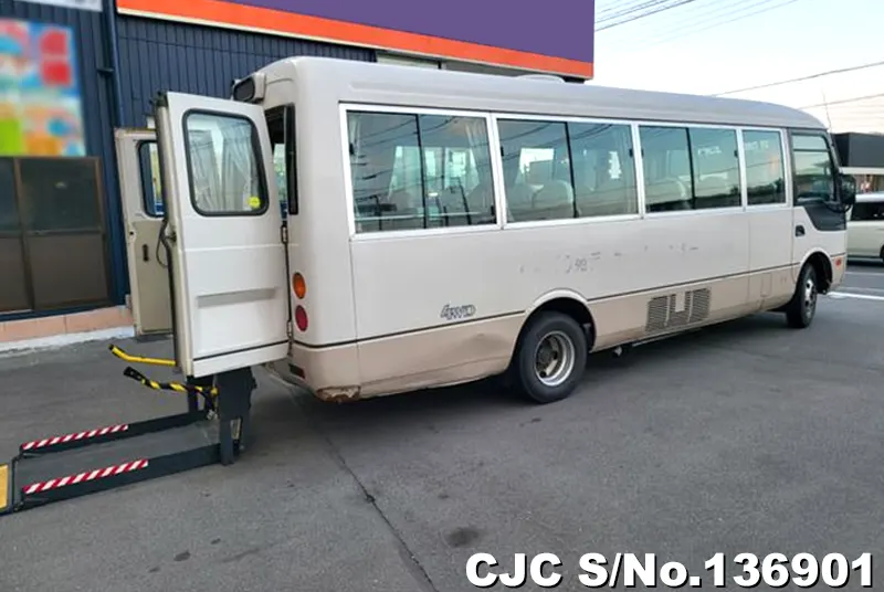 2003 Mitsubishi / Rosa Stock No. 136901