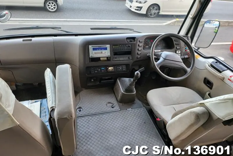 2003 Mitsubishi / Rosa Stock No. 136901