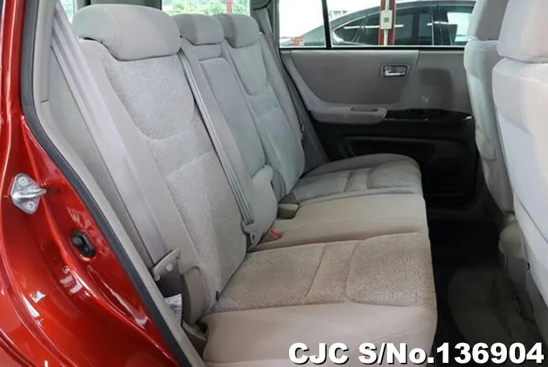 2003 Toyota / Kluger Stock No. 136904