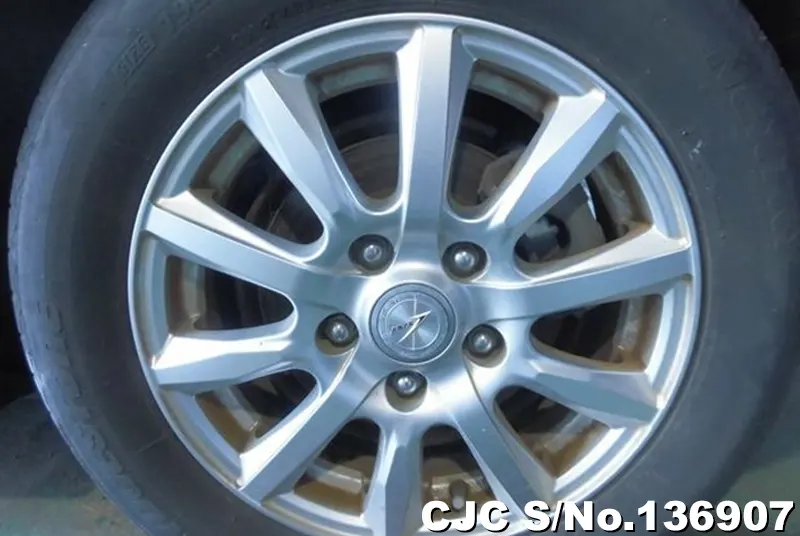 2012 Toyota / Corolla Rumion Stock No. 136907
