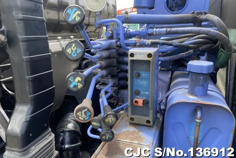 1996 Isuzu / Juston Stock No. 136912