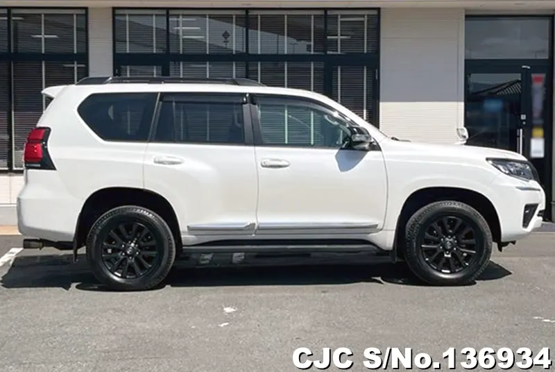 2023 Toyota / Land Cruiser Prado Stock No. 136934