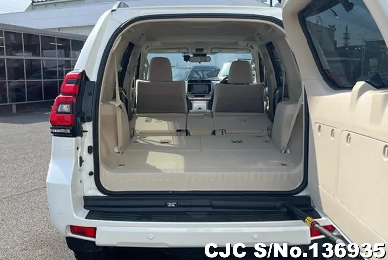 2023 Toyota / Land Cruiser Prado Stock No. 136935
