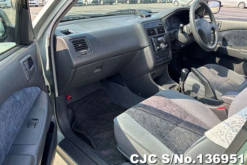 1999 Toyota / Carina Stock No. 136951