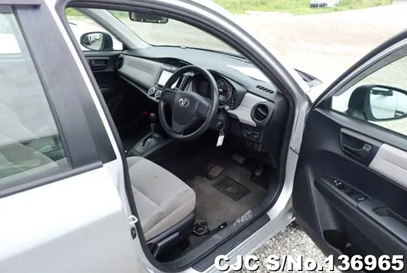 2015 Toyota / Corolla Axio Stock No. 136965