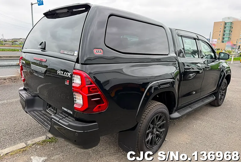 Toyota Hilux in Black for Sale Image 2