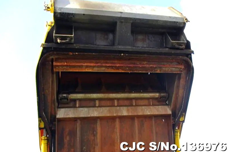 2010 Mitsubishi / Canter Stock No. 136976