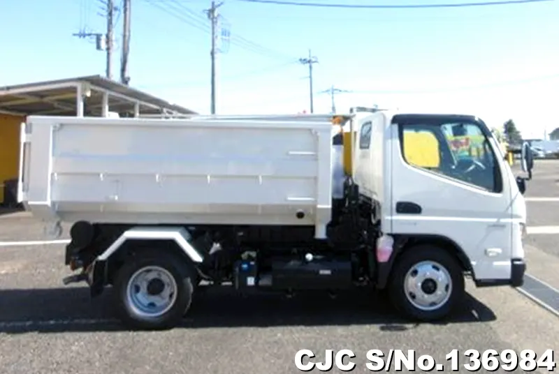 2025 Mitsubishi / Canter Stock No. 136984