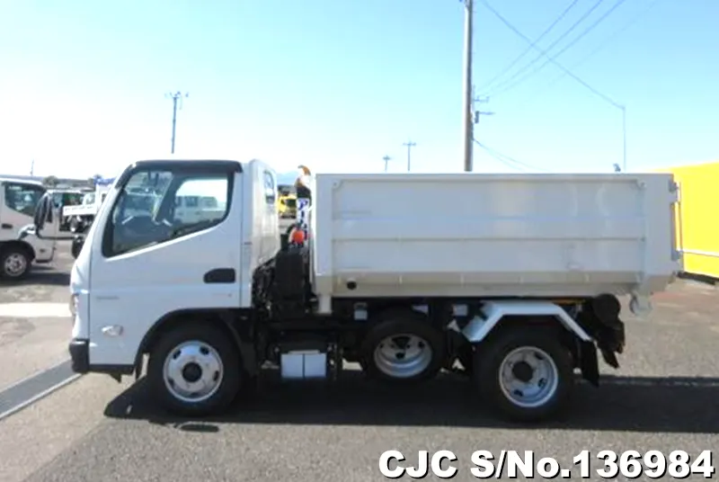 2025 Mitsubishi / Canter Stock No. 136984