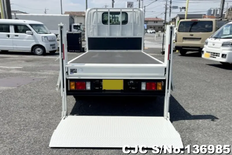 2025 Mazda / Titan Stock No. 136985