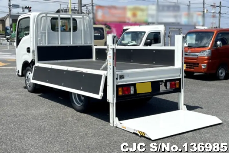 2025 Mazda / Titan Stock No. 136985