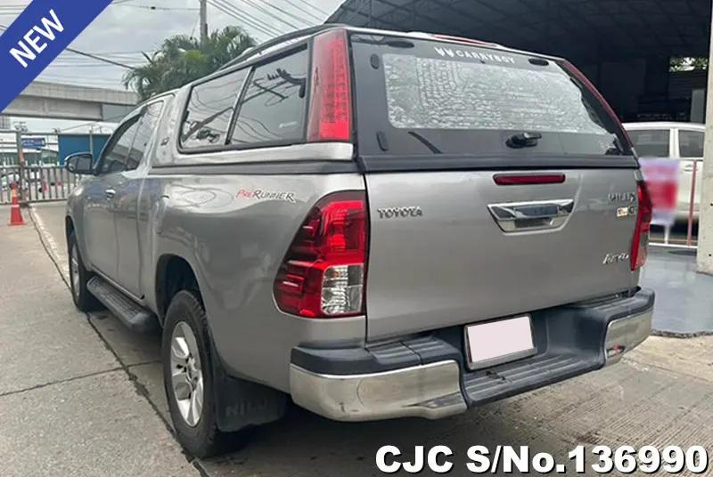 2015 Toyota / Hilux / Revo Stock No. 136990