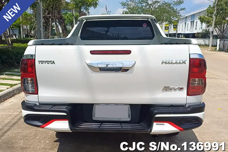 2016 Toyota / Hilux / Revo Stock No. 136991