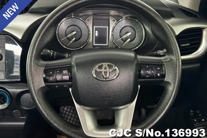 2021 Toyota / Hilux / Revo Stock No. 136993