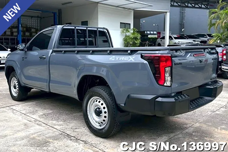 2025 Toyota / Hilux / Travo Stock No. 136997