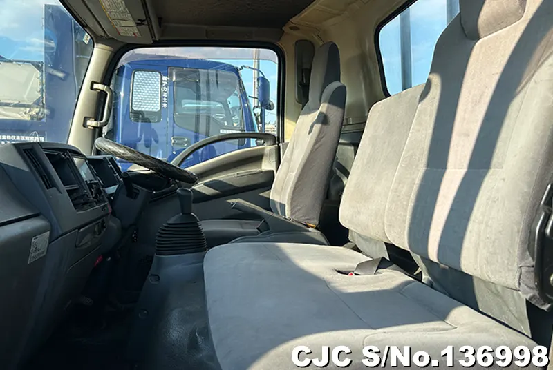 2013 Isuzu / Elf Stock No. 136998