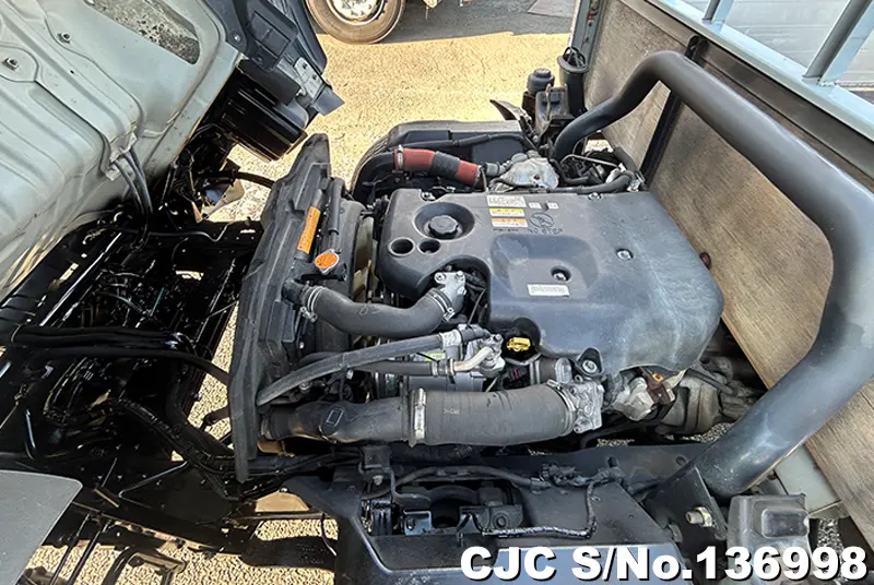 2013 Isuzu / Elf Stock No. 136998