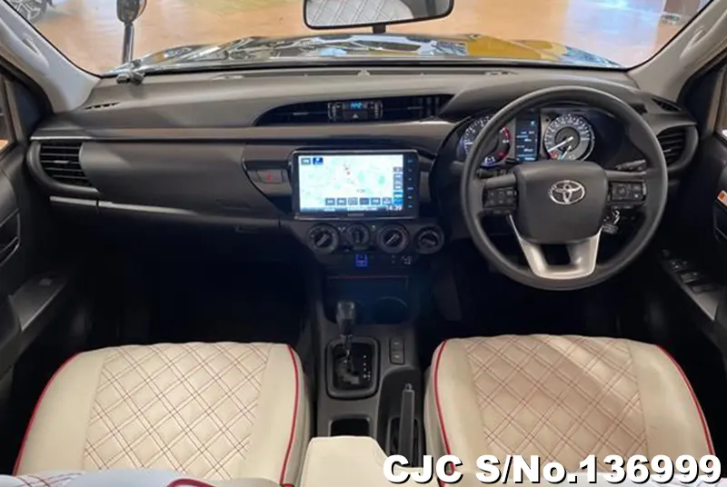 2023 Toyota / Hilux Stock No. 136999