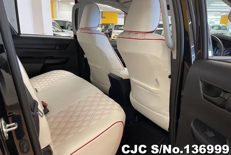 2023 Toyota / Hilux Stock No. 136999