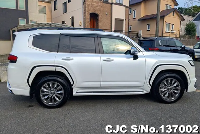 2025 Toyota / Land Cruiser Stock No. 137002