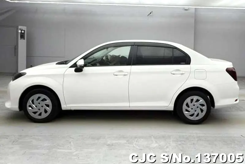 2023 Toyota / Corolla Axio Stock No. 137005