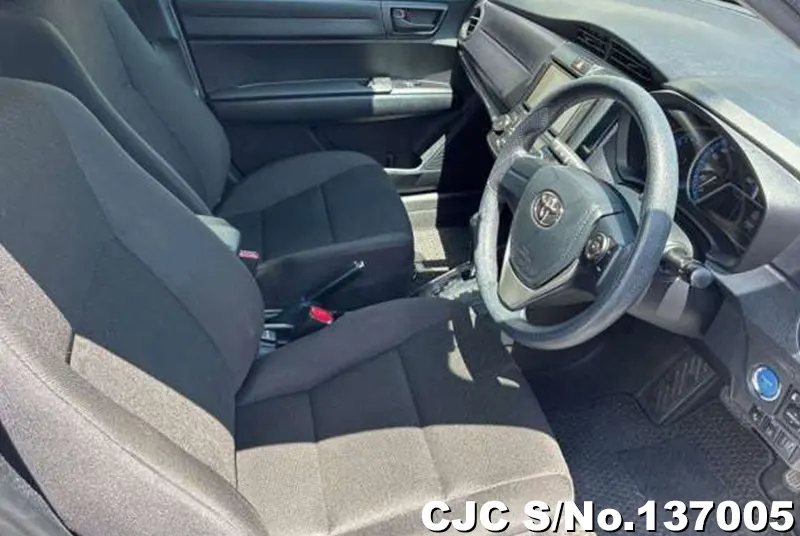 2023 Toyota / Corolla Axio Stock No. 137005