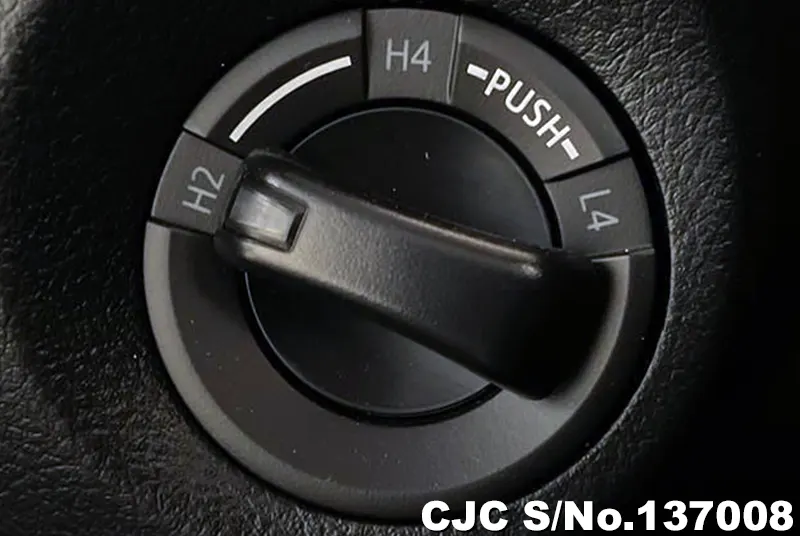 2023 Toyota / Hilux Stock No. 137008