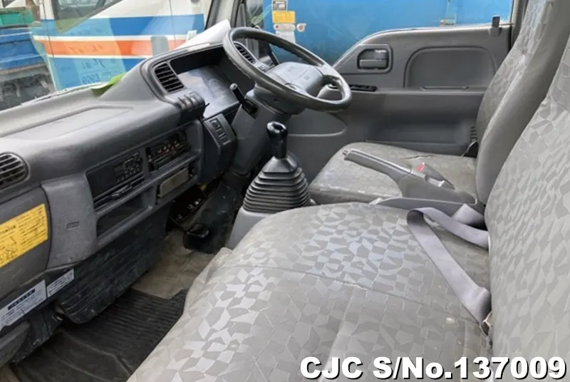 2006 Isuzu / Elf Stock No. 137009