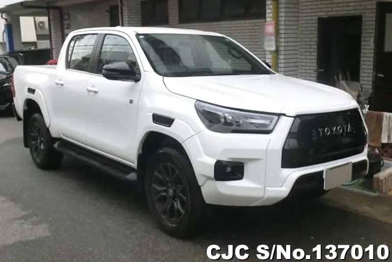 2023 Toyota / Hilux Stock No. 137010