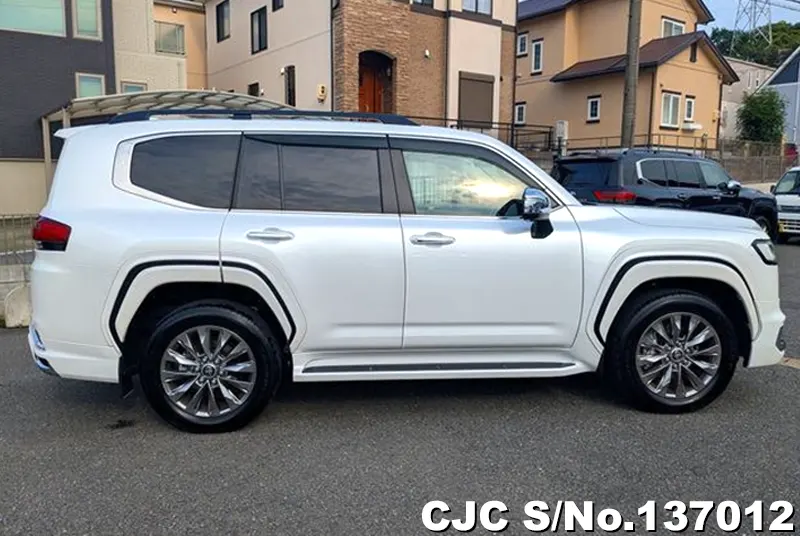 2025 Toyota / Land Cruiser Stock No. 137012