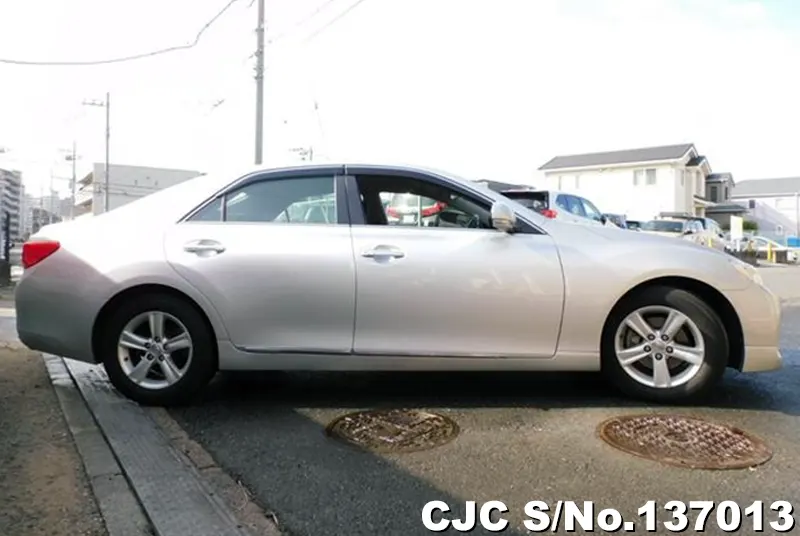 2011 Toyota / Mark X Stock No. 137013