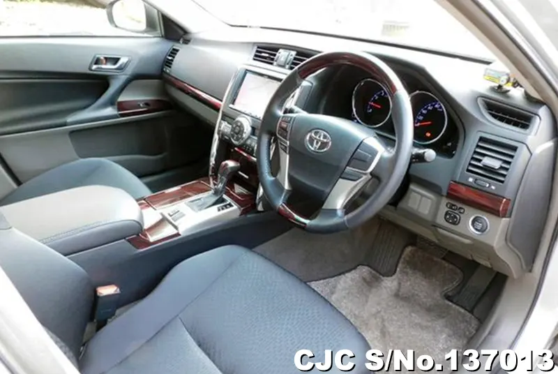 2011 Toyota / Mark X Stock No. 137013