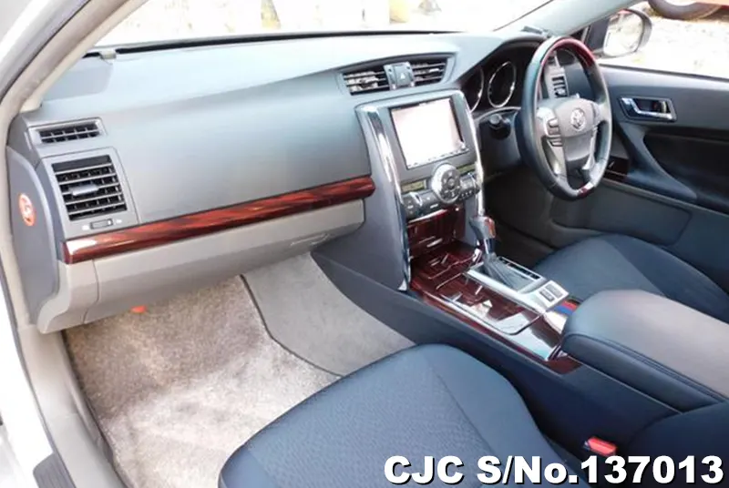 2011 Toyota / Mark X Stock No. 137013